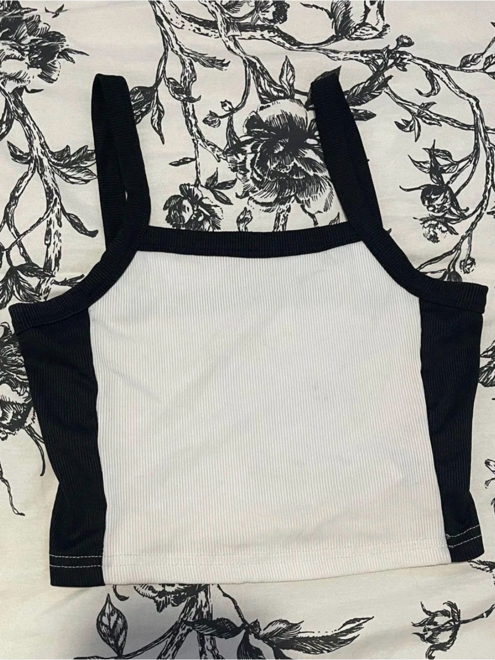 SHEIN Black & White Ribbed Colorblock Cropped Camisole